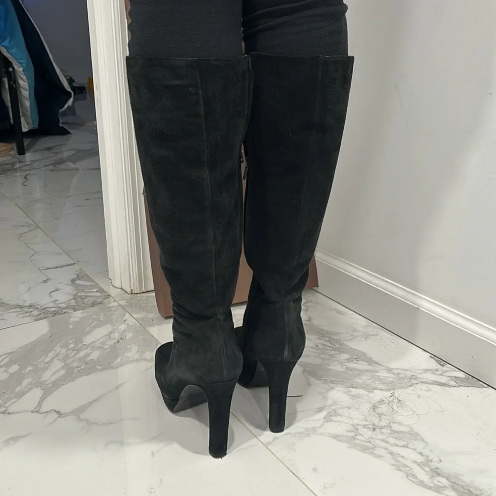 Suede Gucci Boots - worn only once - size 38 - Picture 6 of 9